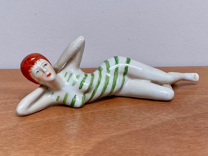 OUD PORSELEINEN BEELDJE BADEN ART DECO 1930 AAN ZEE, Antiek en Kunst, Antiek | Porselein, Ophalen of Verzenden