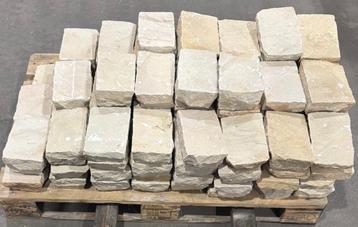 Kasseien-Kinderkoppen  Lapitur Yellow 20x14x5-7cm lot 216M2 beschikbaar voor biedingen