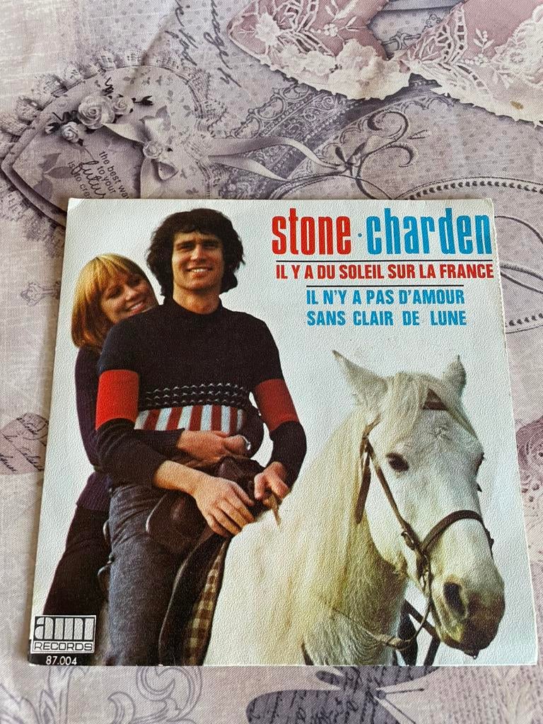 Stone et eric charden - il y a du soleil sur  la france, Ophalen of Verzenden