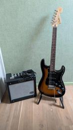 Fender Squier Stratocaster + accessoires, Muziek en Instrumenten, Snaarinstrumenten | Gitaren | Elektrisch, Ophalen, Fender, Met versterker