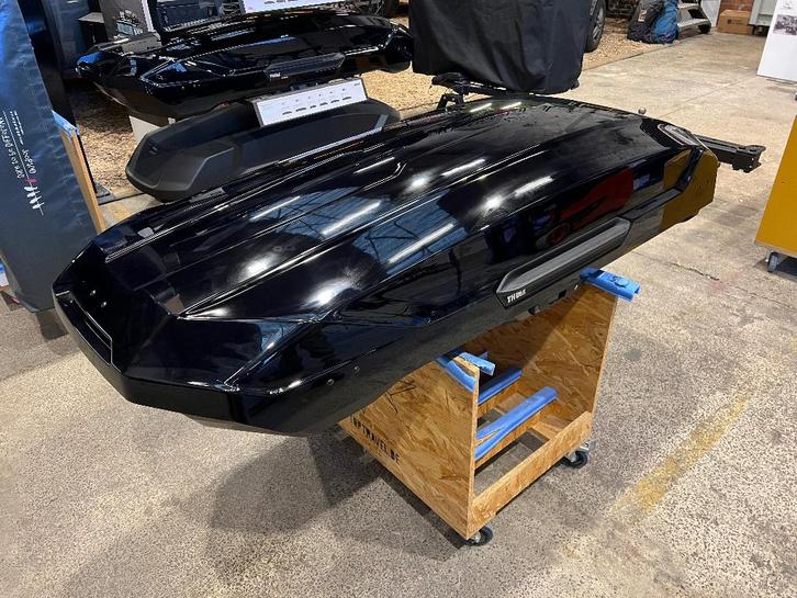 Thule Motion 3 XL dakkoffer 500L ex-verhuur, Autos : Divers, Coffres de toit, Utilisé, Enlèvement