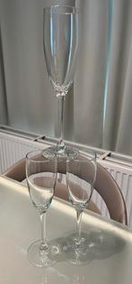 3 champagne glazen, Verzamelen, Ophalen, Zo goed als nieuw