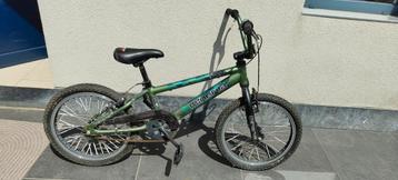 Kinderfietsen en step beschikbaar voor biedingen