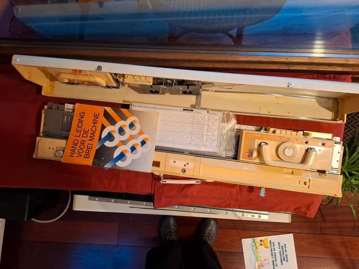 Enkelbed Brother KH-860, Hobby en Vrije tijd, Breien en Haken, Gebruikt, Breien, Machine, Ophalen