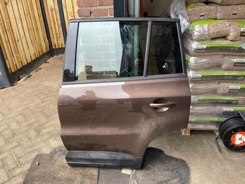 PORTIER LINKS ACHTER LH8Z Volkswagen Tiguan (5N1 / 2), Auto-onderdelen, Carrosserie, Deur, Volkswagen, Achter, Links, Gebruikt