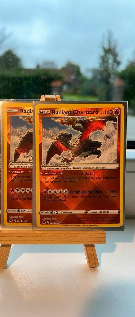 3 fois Radiant Charizard #020, Hobby & Loisirs créatifs, Jeux de cartes à collectionner | Pokémon, Enlèvement ou Envoi