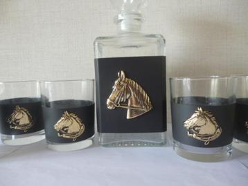 Set met 6 mooie whisky glazen + karaf (motief: paard) beschikbaar voor biedingen