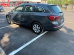 Opel Astra 1.7 diesel 2014, Auto's, Voorwielaandrijving, Euro 5, Stof, Zwart