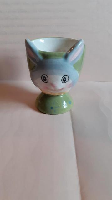 coquetier en faience lapin  beschikbaar voor biedingen