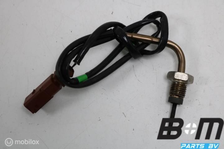 Temperatuurvoeler Audi Q3 F3 04L906088DN, Autos : Pièces & Accessoires, Systèmes d'échappement, Utilisé
