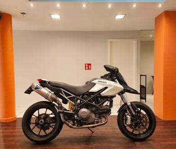 Ducati Hypermotard 796**2011**14.650km**Garantie
