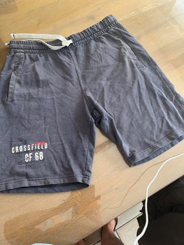 Sportieve Short/ bermuda taille 42 cm nog in goede staat beschikbaar voor biedingen