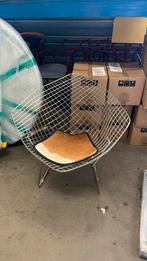 Stoel bertoia stijl, Ophalen