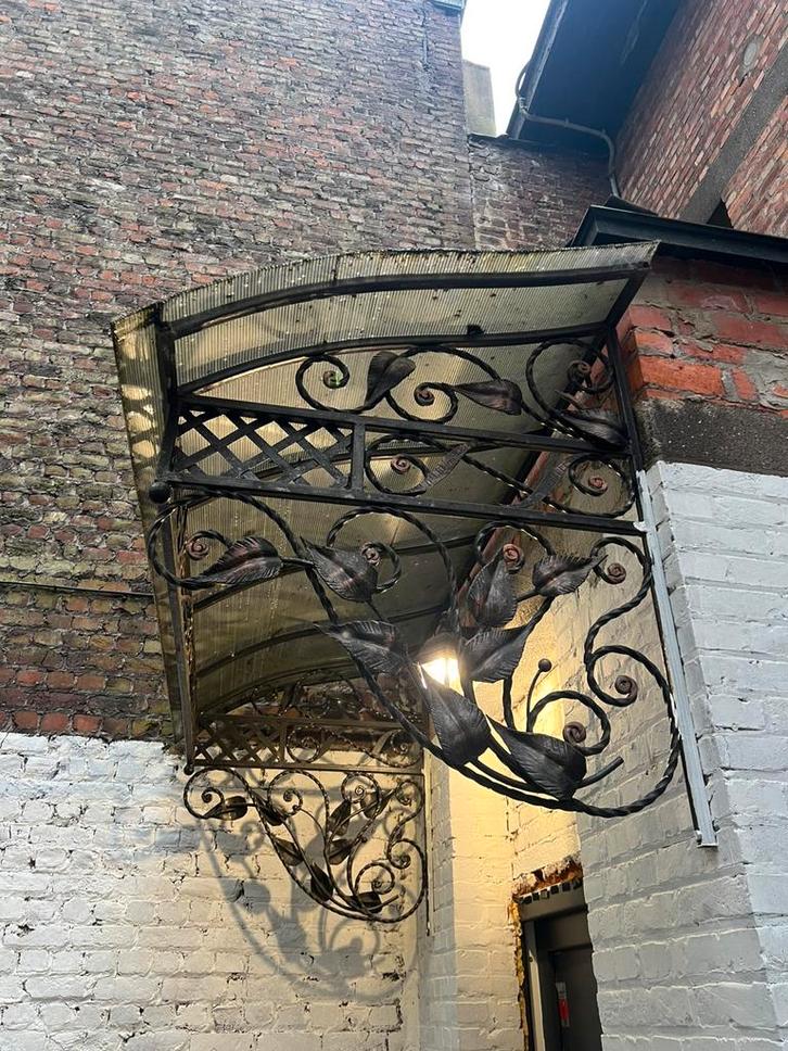 Marquise ancienne en fer forge, Antiquités & Art, Antiquités | Autres Antiquités, Enlèvement