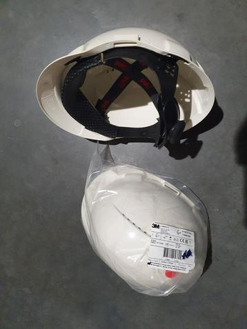 Casques de sécurité 3 m disponible aux enchères