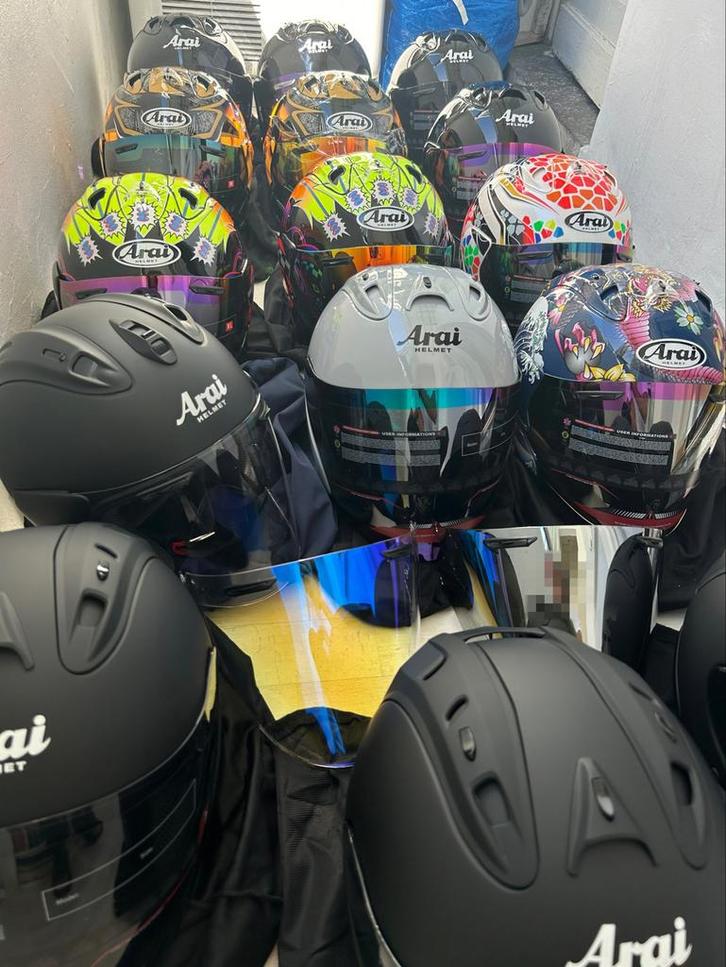 Arai  helmet : 11 modellen beschikbaar, intercom, Motoren, Kleding | Motorhelmen, S, Arai, Nieuw met kaartje, Ophalen