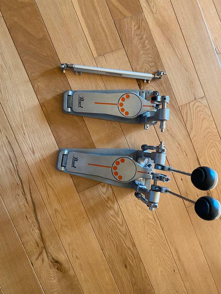 Pearl P-932 Double Bass Drum Pedal, Muziek en Instrumenten, Drumstellen en Slagwerk, Zo goed als nieuw, Pearl, Ophalen of Verzenden