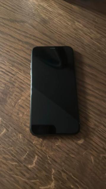 iPhone X 64 GB in zeer goede staat.  beschikbaar voor biedingen