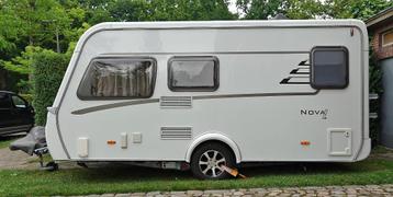Eriba Nova Light 465 , mover, luifel, 2 fietsrekken, Lit fixe, 5 à 6 mètres, Particulier, Siège standard