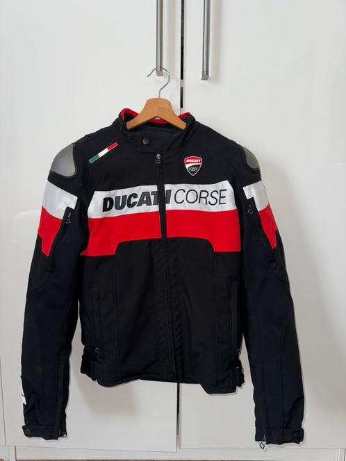 Dainese / Ducati Corse fabric jacket Tex C5 + back protector, Motoren, Kleding | Motorkleding, Jas | textiel, Heren, Tweedehands