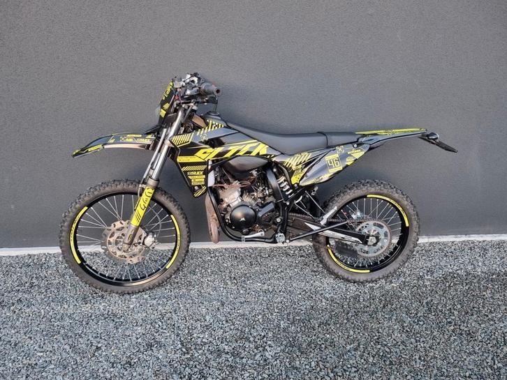 Sherco 50cc enduro model, Fietsen en Brommers, Brommers | Crossbrommers, Ophalen