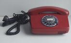 Joli ancien téléphone vintage allemand couleur bordeaux, Antiquités & Art, Enlèvement ou Envoi