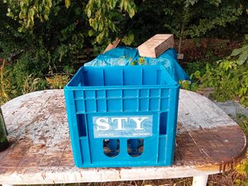 Waterbak bronwater Sty Ottignies beschikbaar voor biedingen