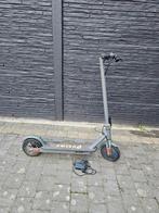 Elektrische opvouwbare step met verlichting en remlicht., Fietsen en Brommers, Ophalen, Zo goed als nieuw, Elektrische step (E-scooter)