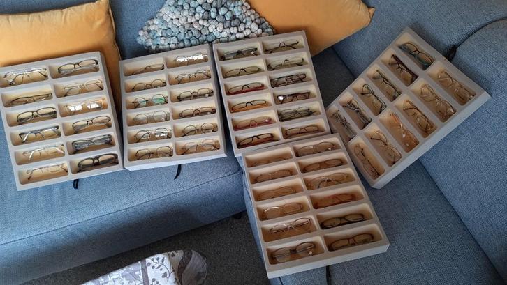 set van 60 brillen monture men/vrouwen/kinderen, Handtassen en Accessoires, Zonnebrillen en Brillen | Dames, Nieuw, Leesbril, Overige merken