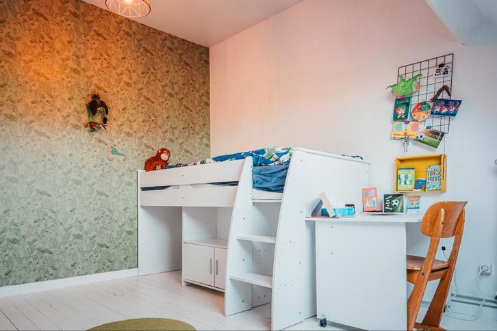 Hoogslaper met losstaand bureau, Kinderen en Baby's, Kinderkamer | Stapelbedden en Hoogslapers, Zo goed als nieuw, Hoogslaper