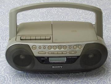 Stereo Radio - CD - Cassette Recorder  SONY Model CFD-S05 beschikbaar voor biedingen