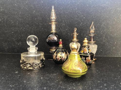 7 flacons de parfum, Antiquités & Art, Antiquités | Verre & Cristal, Enlèvement ou Envoi