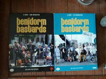 Volume 1 + 2 /  dvd box Benidorm Bastards / 10 eur samen, Enlèvement ou Envoi, Comme neuf, Comédie, Coffret
