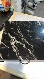 Machine Dolce Gusto, Réservoir d'eau amovible, Dosettes et capsules de café, 1 tasse, Comme neuf