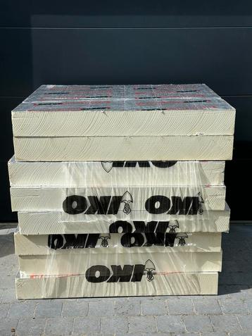 8 IKO isolatieplaten van 14 cm bij 1 m/1,20 m beschikbaar voor biedingen
