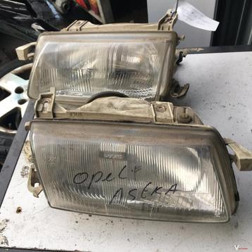 Opel Astra F 5drs Koplamp Links of Rechts beschikbaar voor biedingen