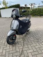 Vespa sprint a klasse 2020, Fietsen en Brommers, Scooters | Vespa, Ophalen, Zo goed als nieuw