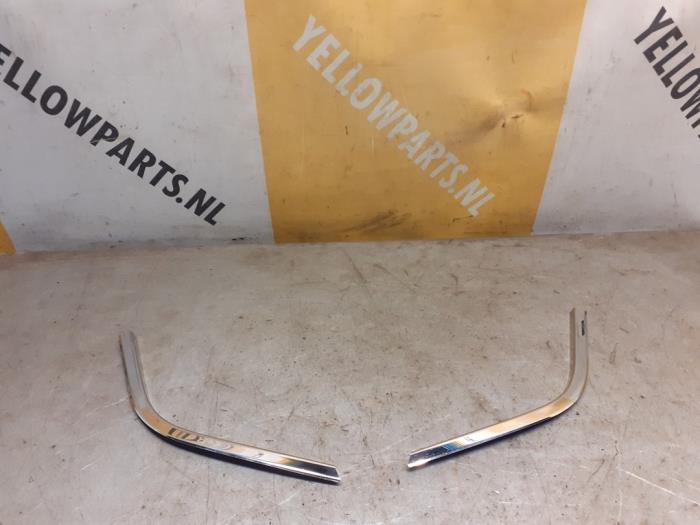 Grille Lijst van een Suzuki Celerio, Auto-onderdelen, Carrosserie, Suzuki, Gebruikt, 3 maanden garantie, Ophalen of Verzenden