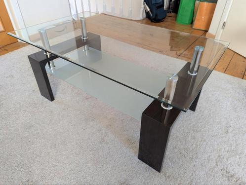 Salontafel van glas en zwart hout, Huis en Inrichting, Tafels | Salontafels, Gebruikt, Glas, Ophalen