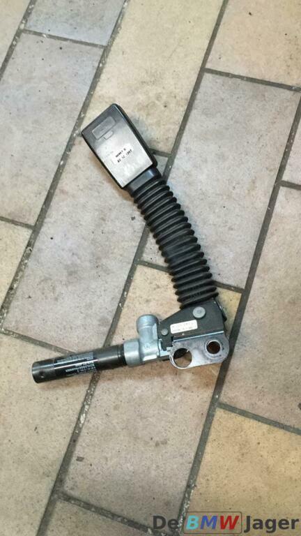 Gordelspanner linksvoor BMW 3-serie Z3 E36 8221011, Auto-onderdelen, Interieur en Bekleding, BMW, Gebruikt, Ophalen of Verzenden