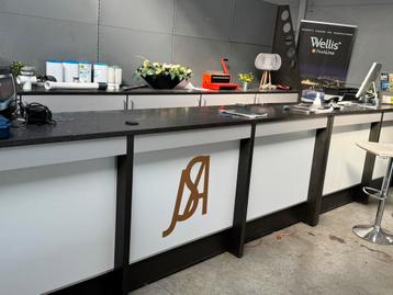 Toonbank te koop beschikbaar voor biedingen