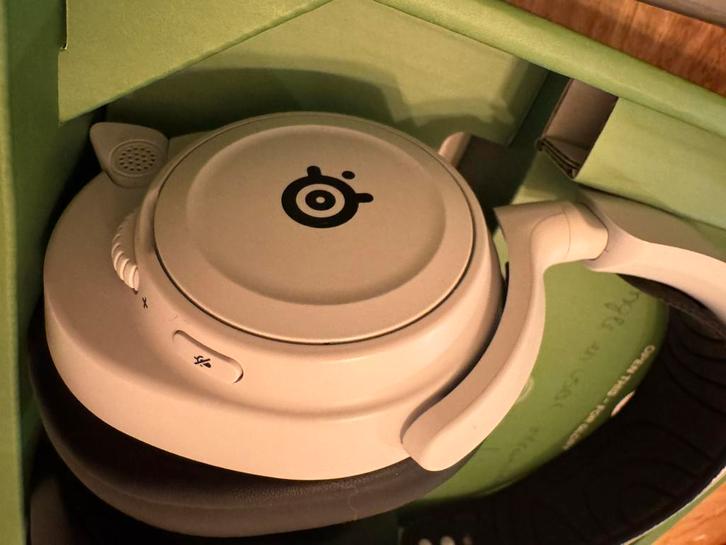 Steelseries arctis nova 7x, Computers en Software, Headsets, Zo goed als nieuw, On-ear, Draadloos, Gaming headset, Inklapbare microfoon