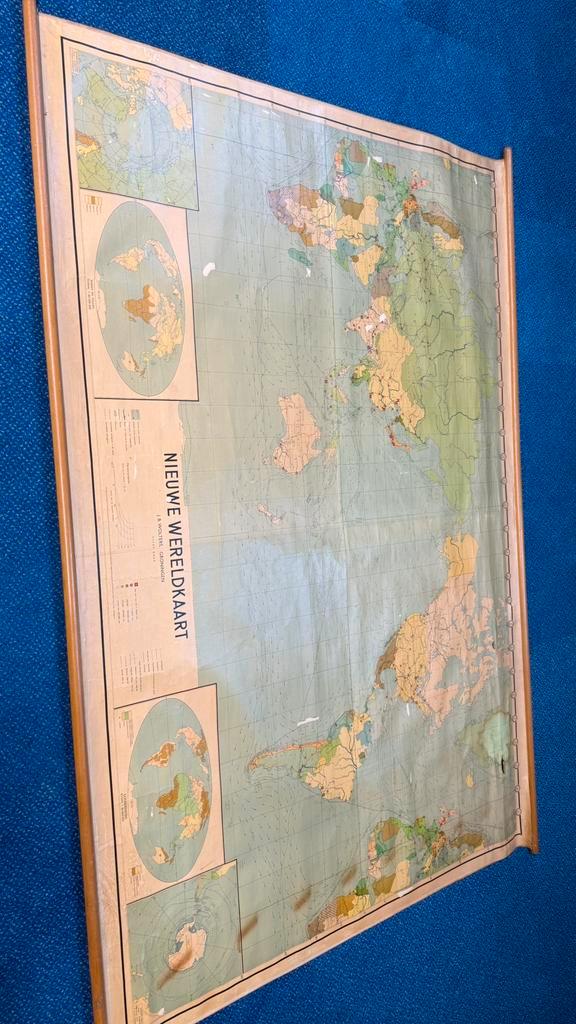 Oude wereldkaart J.B. Wolters groot formaat, Antiquités & Art, Antiquités | Cartes scolaires, Géographie, Enlèvement