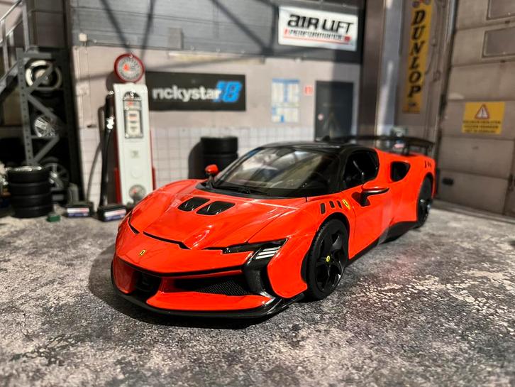 1:18 Ferrari SF90 XX Stradale - neuve dans sa boite, Hobby & Loisirs créatifs, Voitures miniatures | 1:18, Comme neuf, Voiture