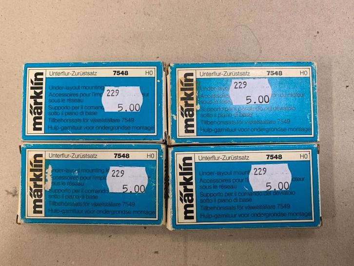 Märklin HO Voies K 7548 : 4 accessoires pour aiguillages., Hobby en Vrije tijd, Modeltreinen | H0, Märklin, Ophalen of Verzenden