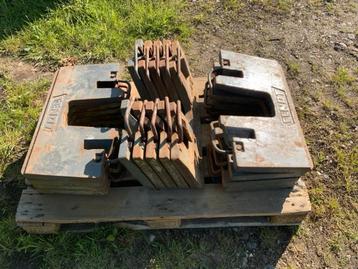 Fendt frontgewichten 35 en 45kg gewicht  beschikbaar voor biedingen
