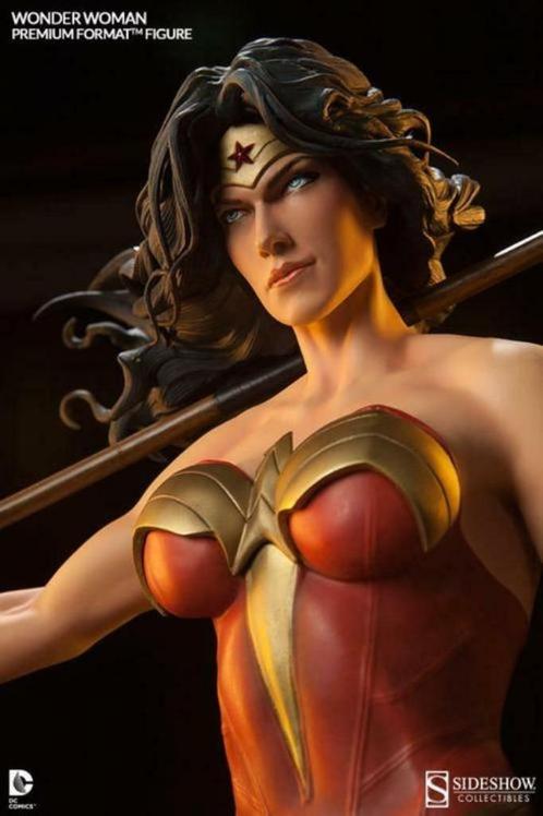 Sideshow Wonder Woman Exclusive Premium Format, Collections, Statues & Figurines, Comme neuf, Humain, Enlèvement