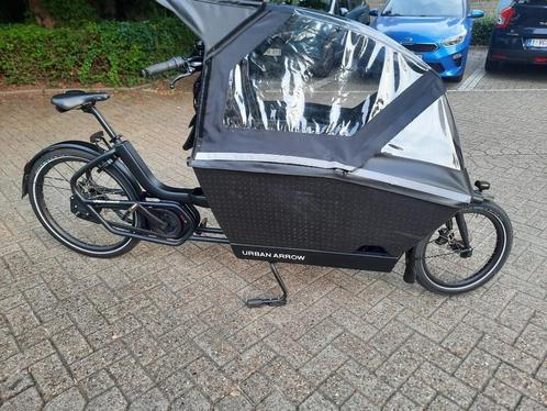 Urban Arrow bakfiets 2023 KiOX 2000 km Bosch 500wh, Fietsen en Brommers, Fietsen | Bakfietsen, Zo goed als nieuw, Elektrisch, Huif