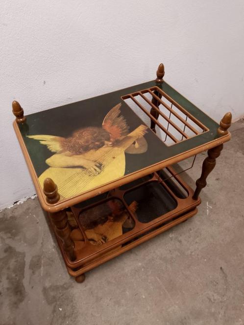 Serveerwagen/bar cart op wielen - Romantisch decor engeltjes, Huis en Inrichting, Barren, Zo goed als nieuw, Ophalen