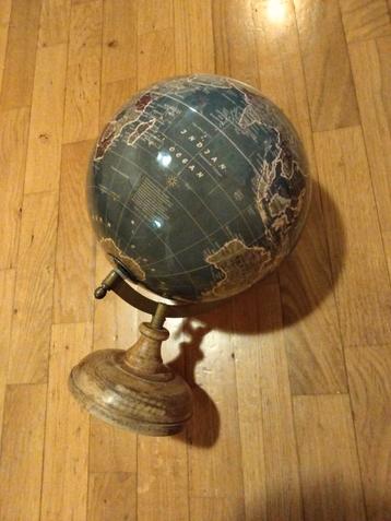 Globe de décoration  beschikbaar voor biedingen